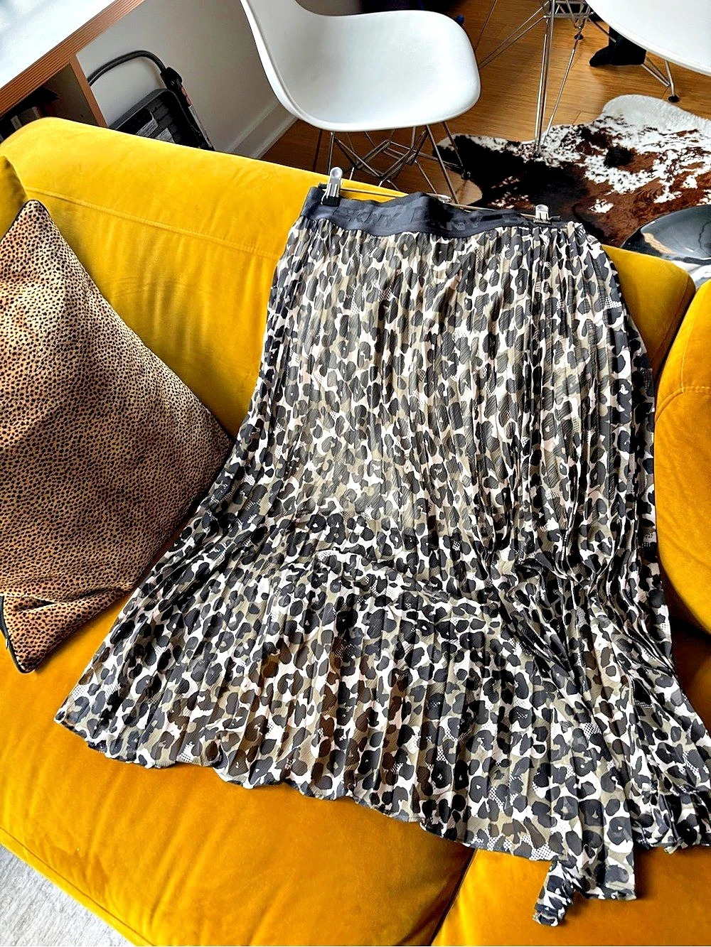 DKNY Pleated Leopard Skirt Animal Print Midi Skirt Black & Brown Medium